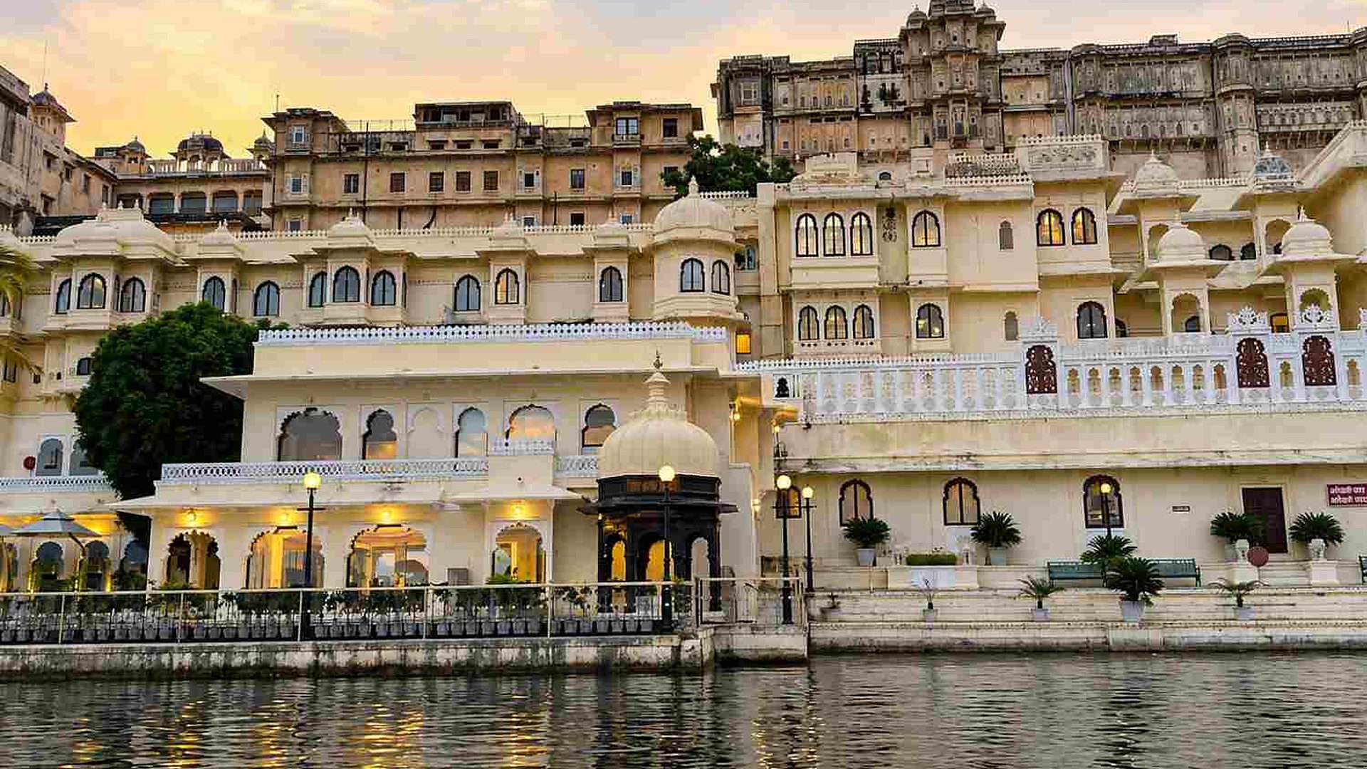 Jaipur to Udaipur Taxi